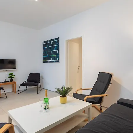 Jolara With Heated Pool Apartament Mimice