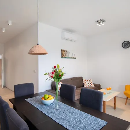 Apartament Jolara With Heated Pool *