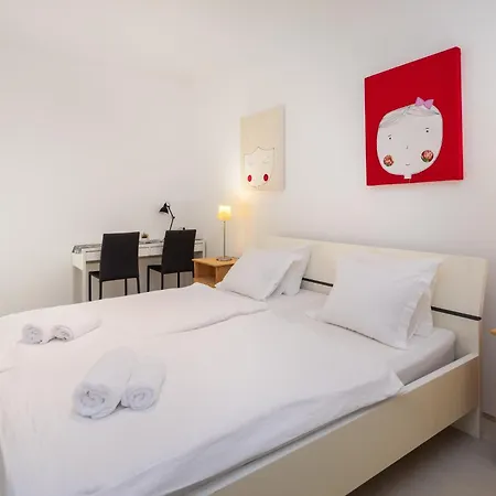 Apartament Jolara With Heated Pool