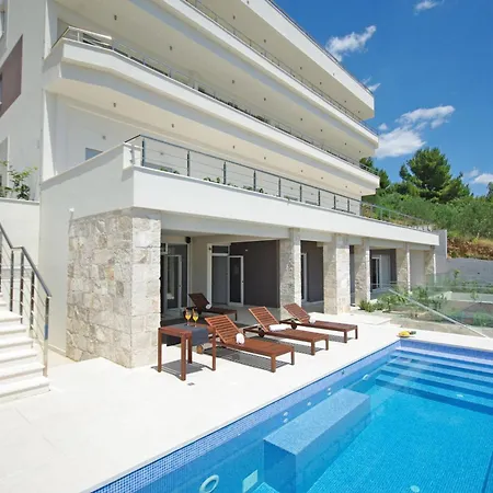 Jolara With Heated Pool